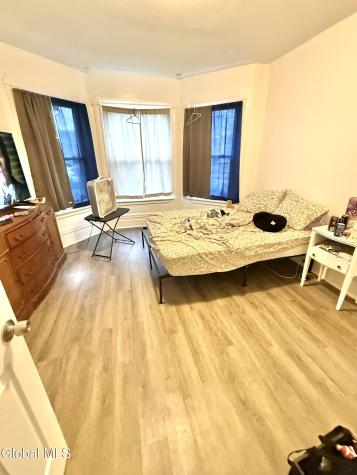 29 Mcclellan Street Schenectady NY 12304