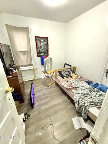 29 Mcclellan Street Schenectady NY 12304