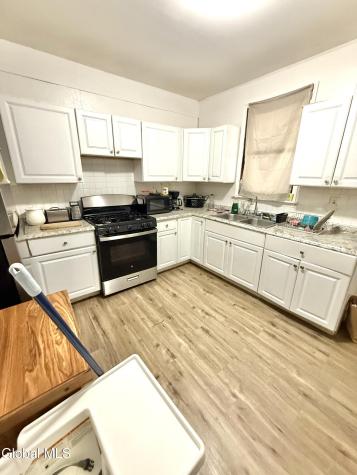 29 Mcclellan Street Schenectady NY 12304