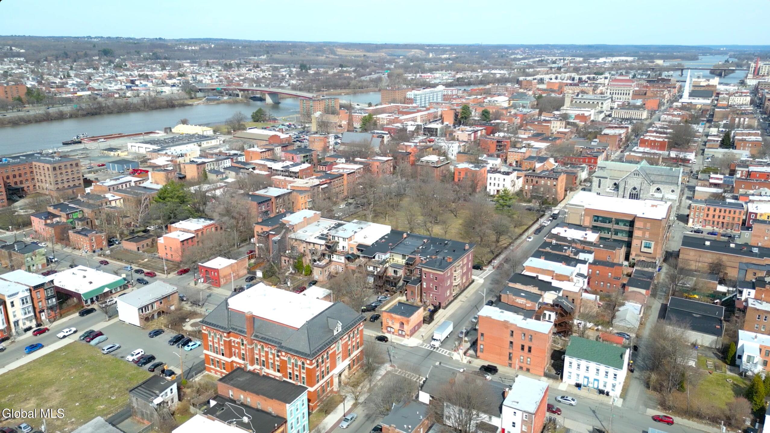 276 3rd Street Troy NY 12180