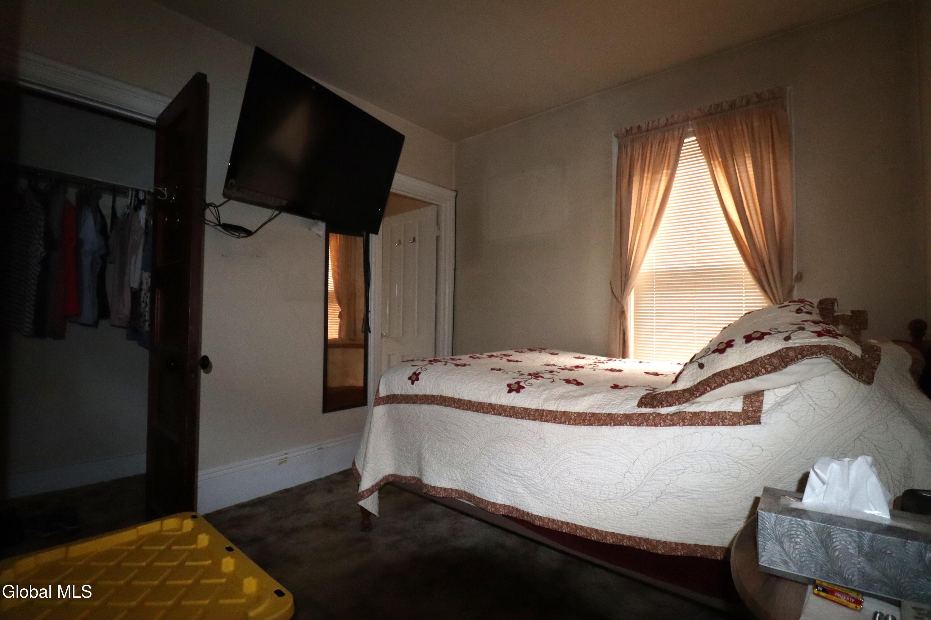78 Forest Street Gloversville NY 12078