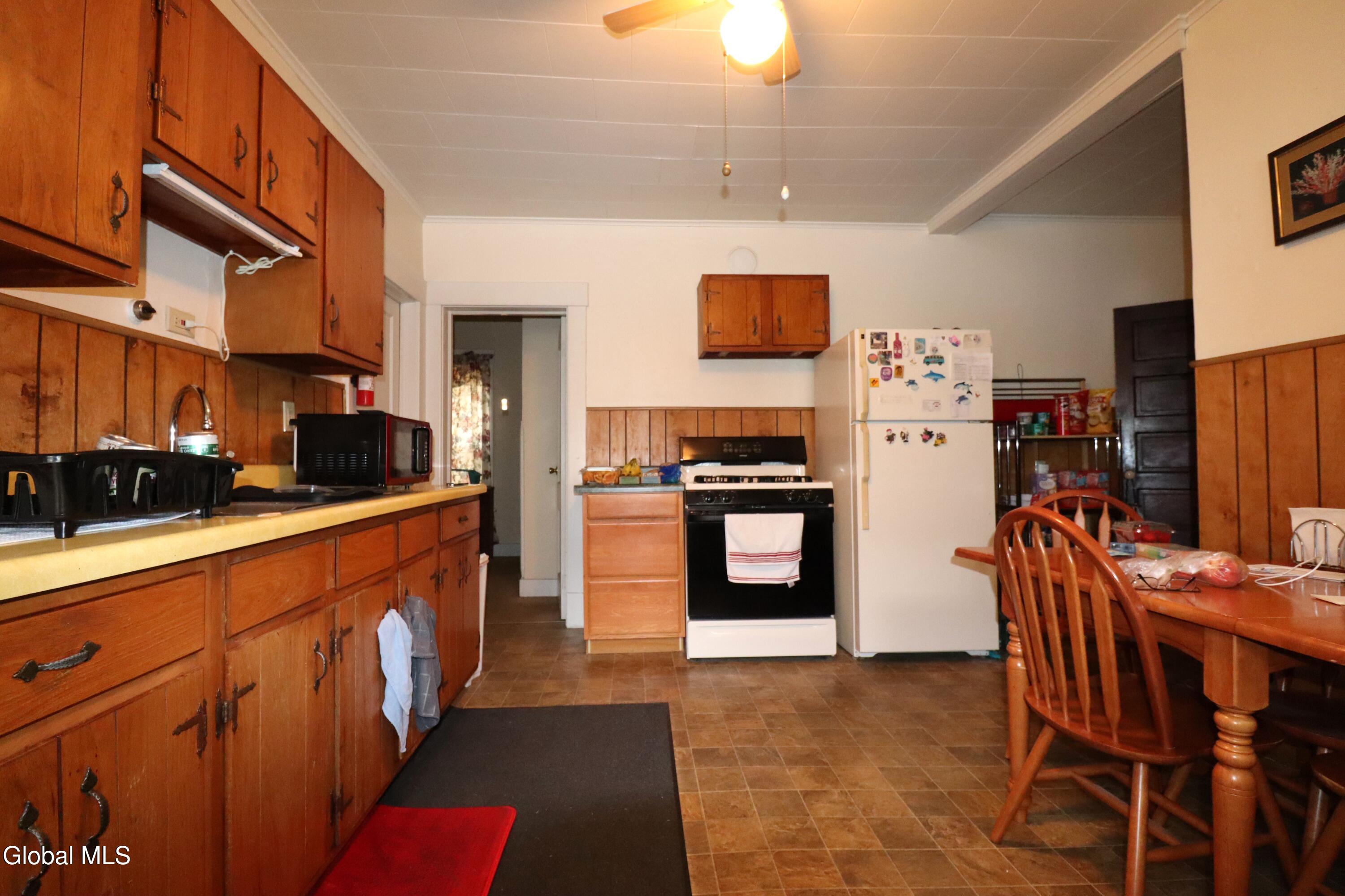 78 Forest Street Gloversville NY 12078