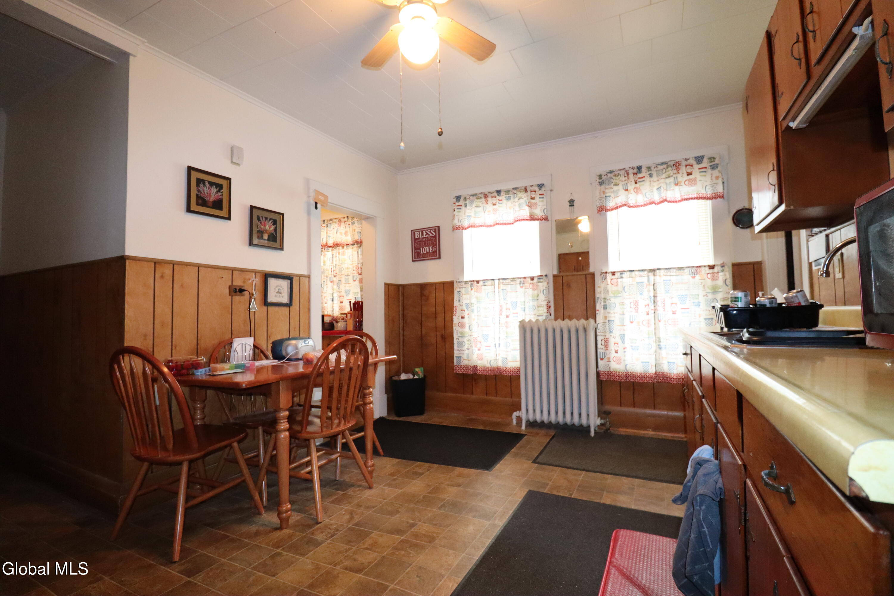 78 Forest Street Gloversville NY 12078
