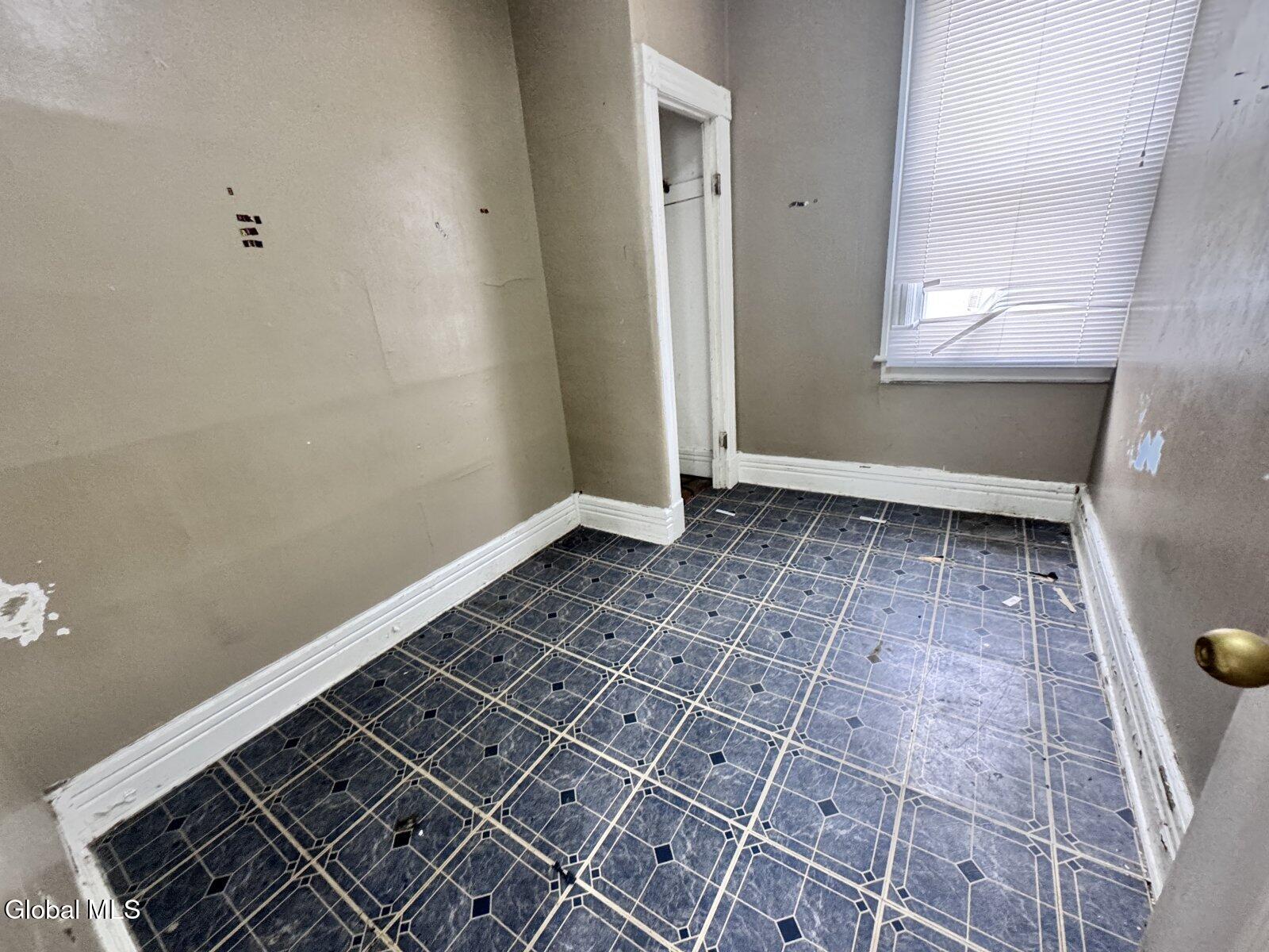 49 Van Buren Avenue Ravena NY 12143