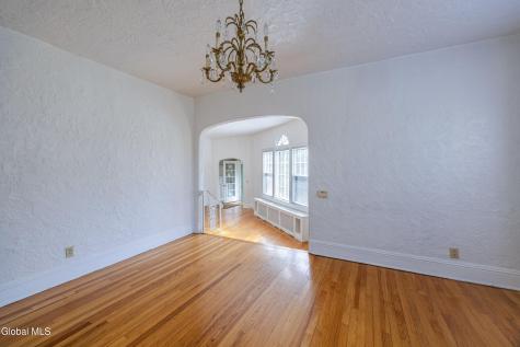 4 View Avenue Albany NY 12209