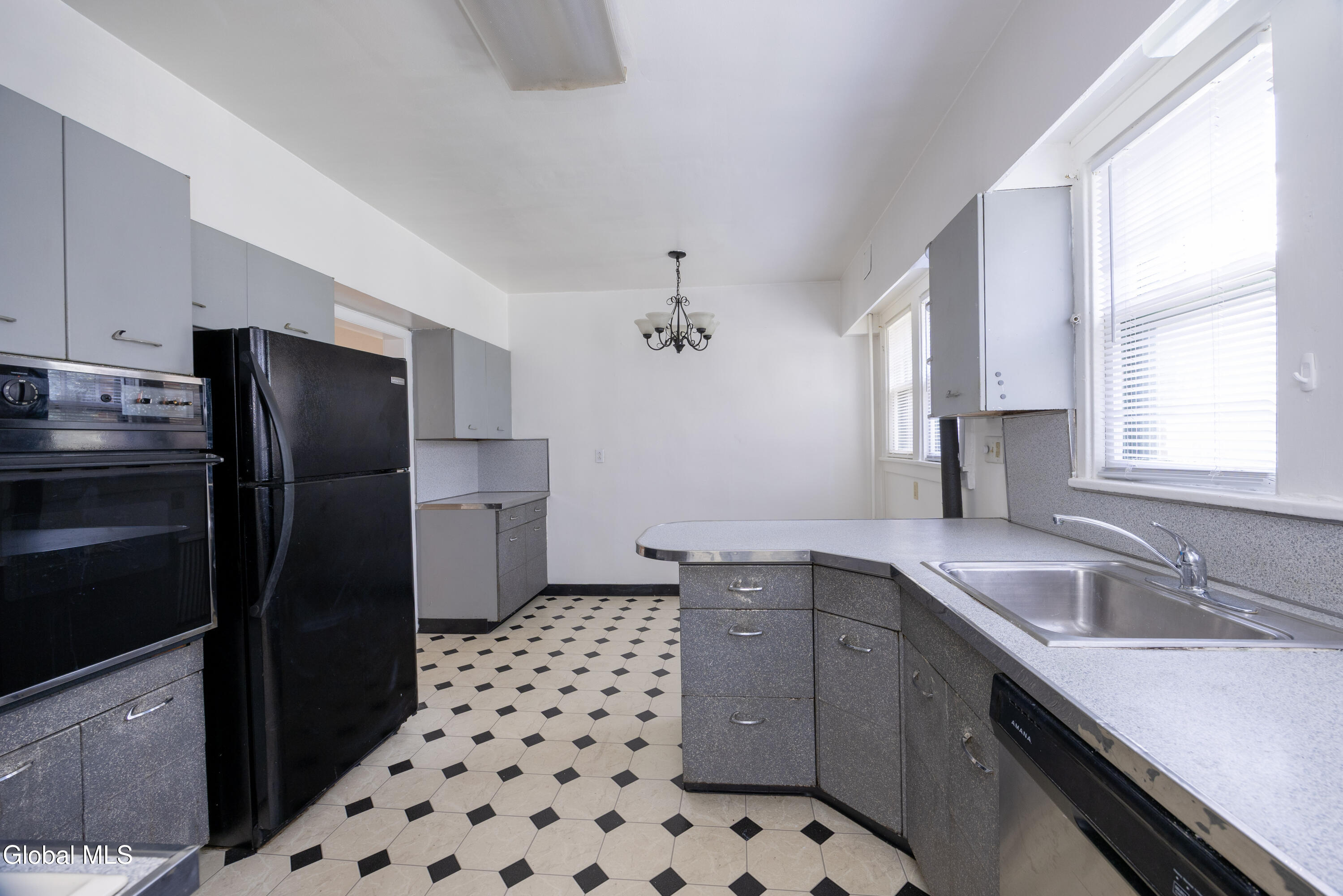 4 View Avenue Albany NY 12209