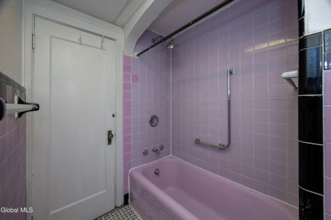 4 View Avenue Albany NY 12209