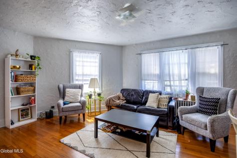 4 View Avenue Albany NY 12209