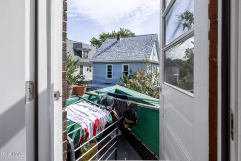 4 View Avenue Albany NY 12209