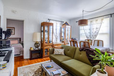 4 View Avenue Albany NY 12209