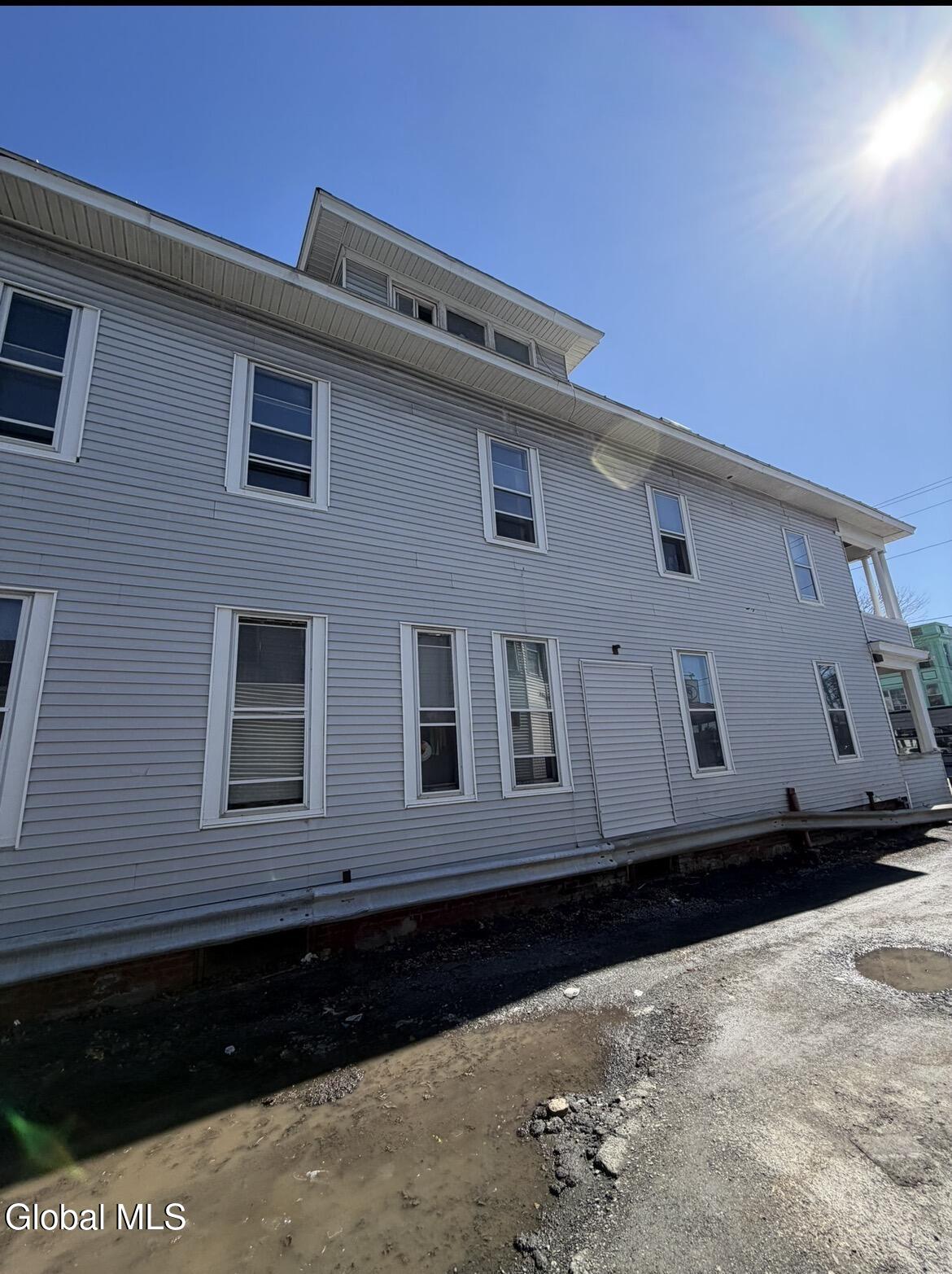 865 Madison Avenue Albany NY 12208