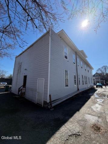 865 Madison Avenue Albany NY 12208