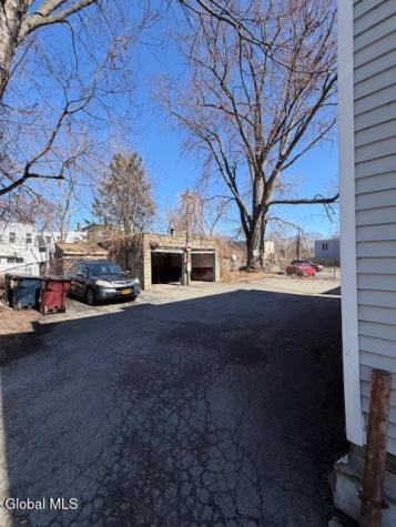 865 Madison Avenue Albany NY 12208