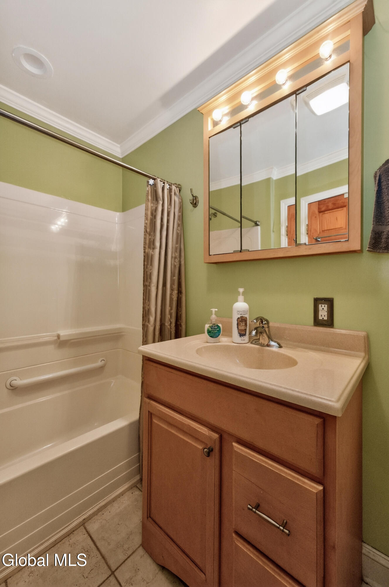 258 Central Avenue Cohoes NY 12047