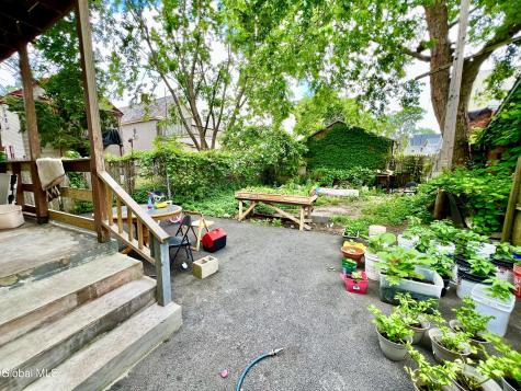 807 Craig Street Schenectady NY 12307
