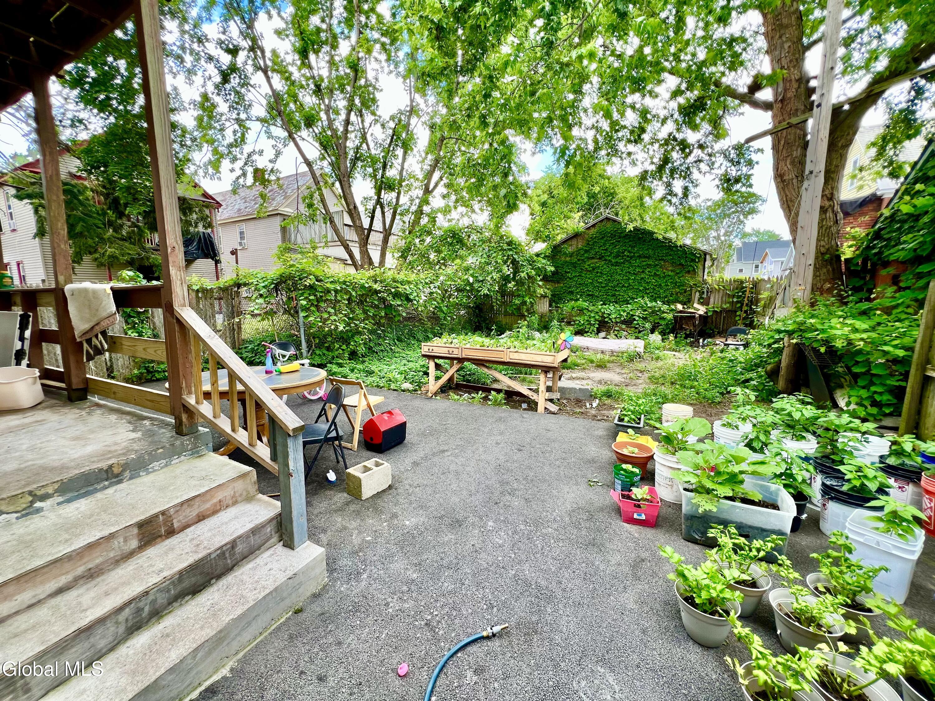807 Craig Street Schenectady NY 12307