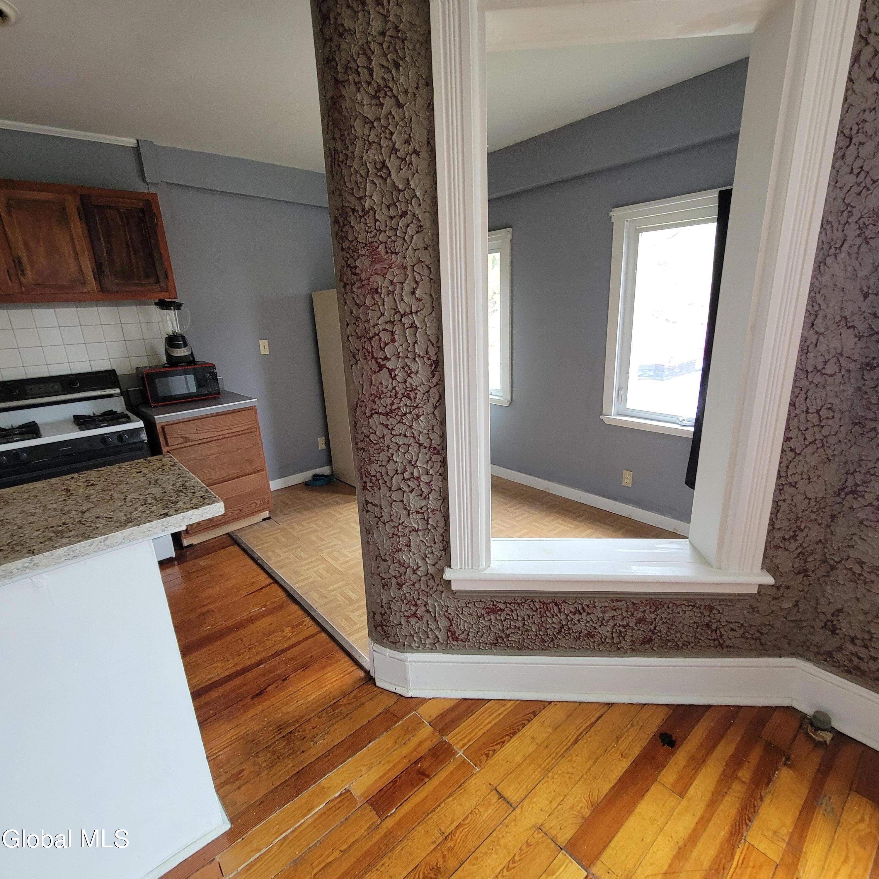 938 Park Avenue Schenectady NY 12308