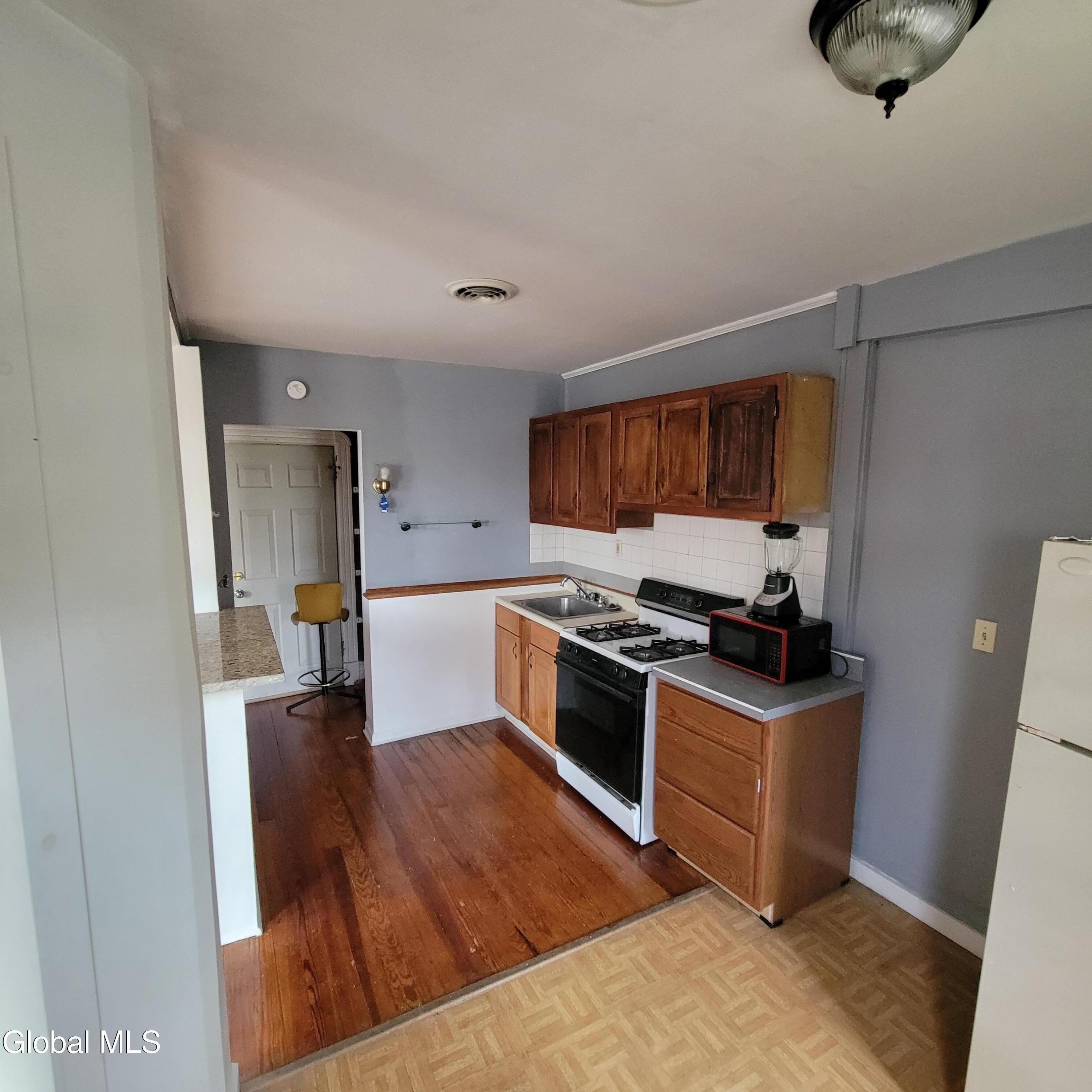 938 Park Avenue Schenectady NY 12308