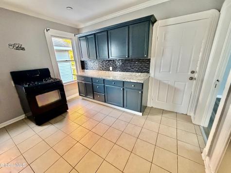517 Summit Avenue Schenectady NY 12307