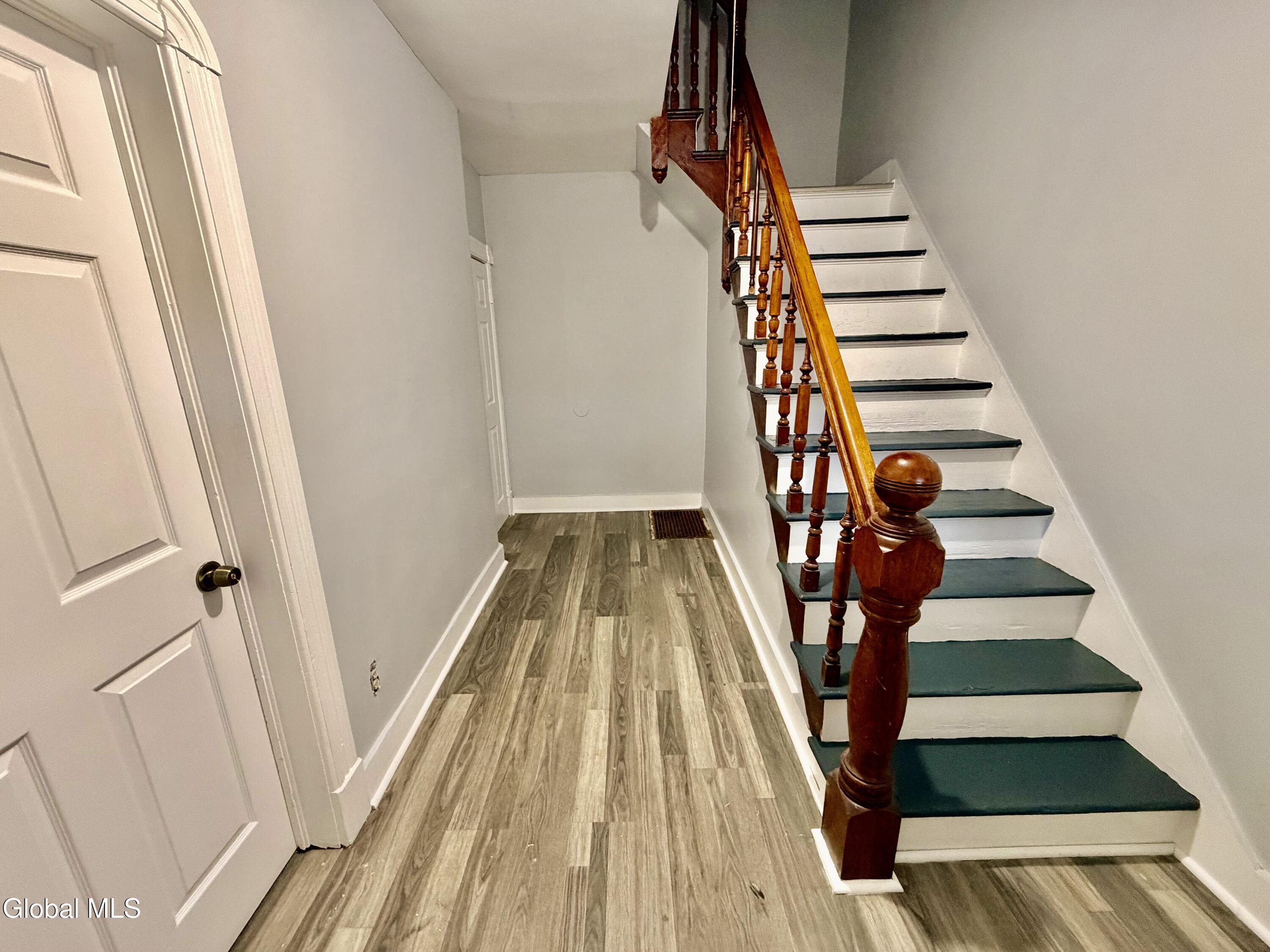 517 Summit Avenue Schenectady NY 12307