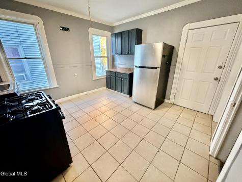 517 Summit Avenue Schenectady NY 12307