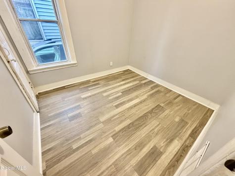 517 Summit Avenue Schenectady NY 12307