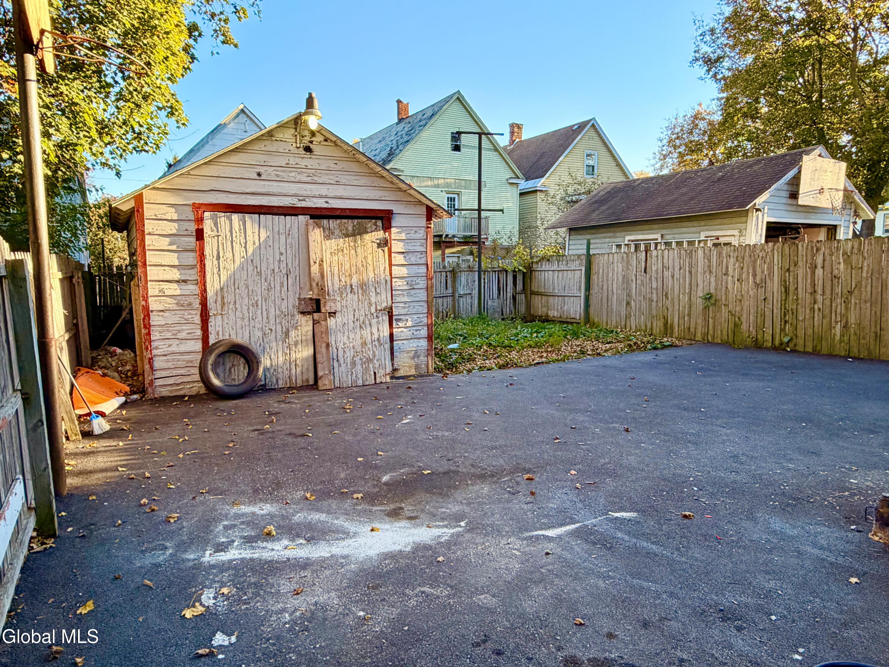 517 Summit Avenue Schenectady NY 12307