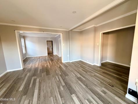 517 Summit Avenue Schenectady NY 12307