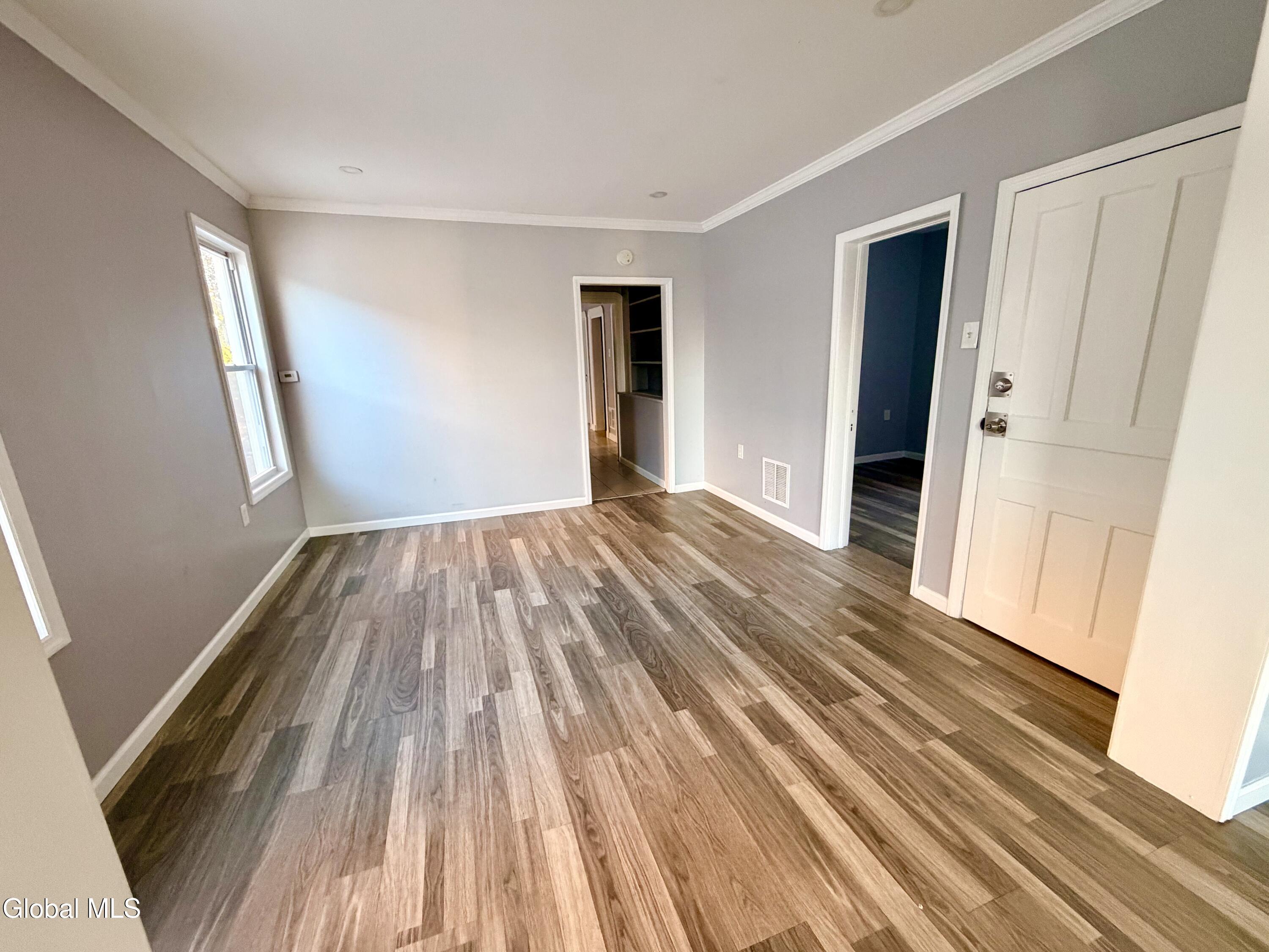 517 Summit Avenue Schenectady NY 12307