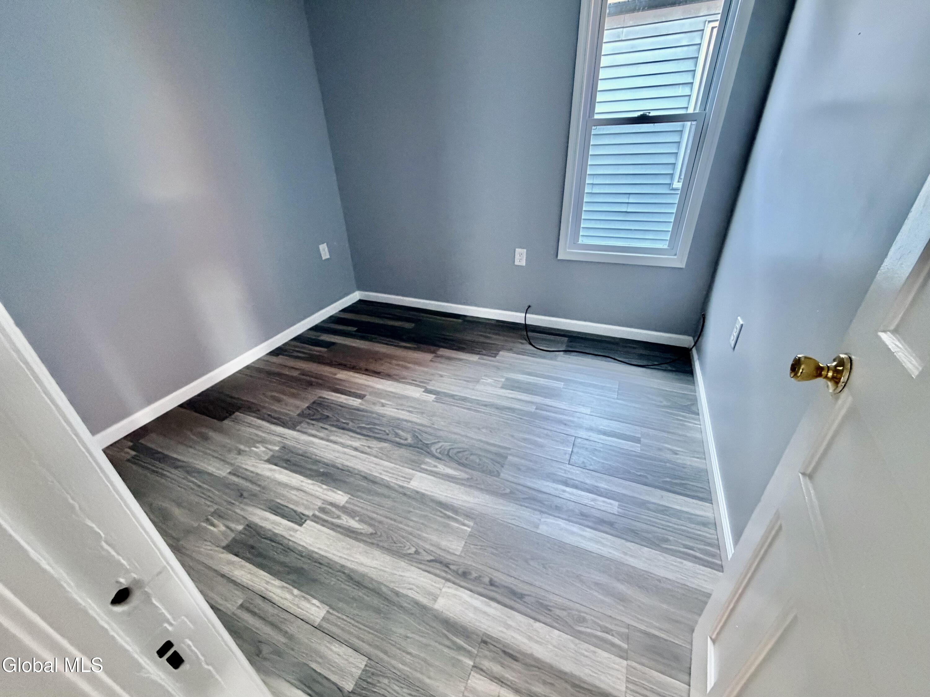 517 Summit Avenue Schenectady NY 12307