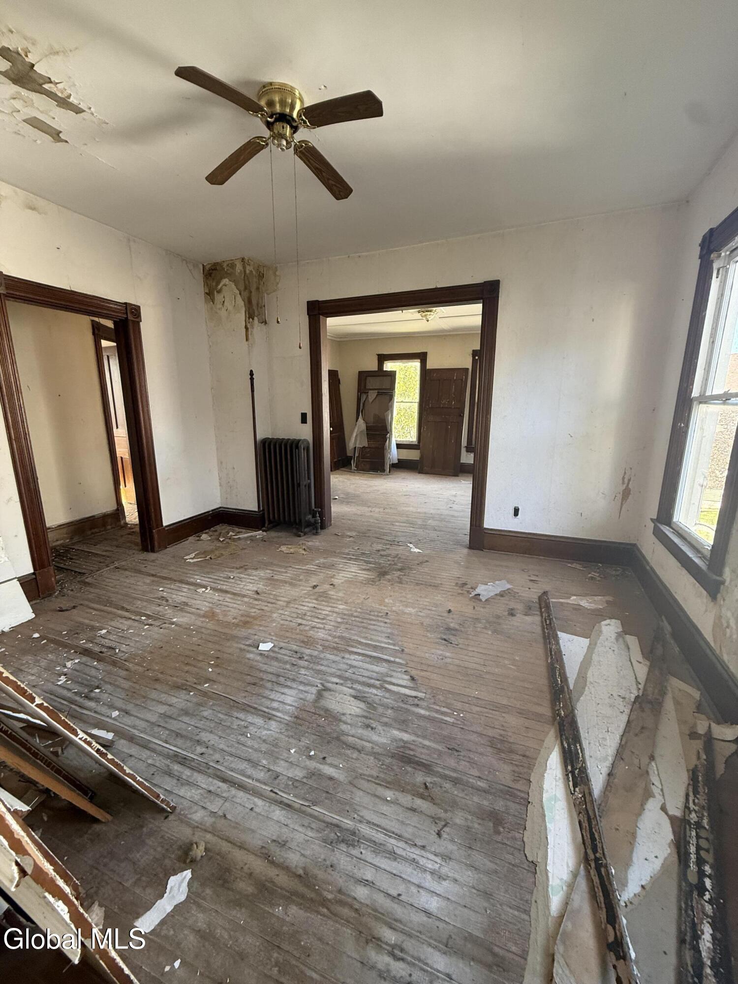 2 Gilbert Street Johnstown NY 12095