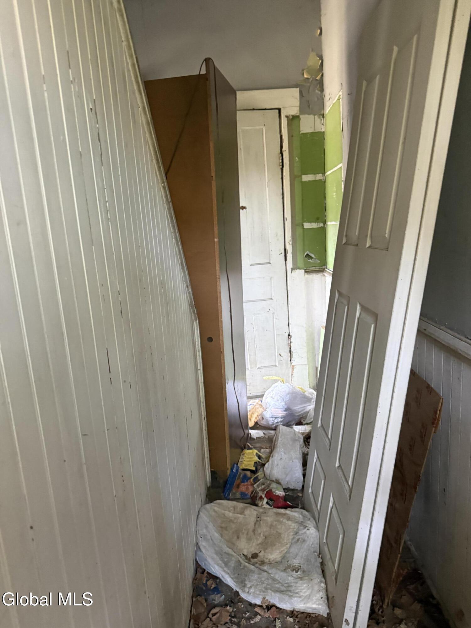 2 Gilbert Street Johnstown NY 12095