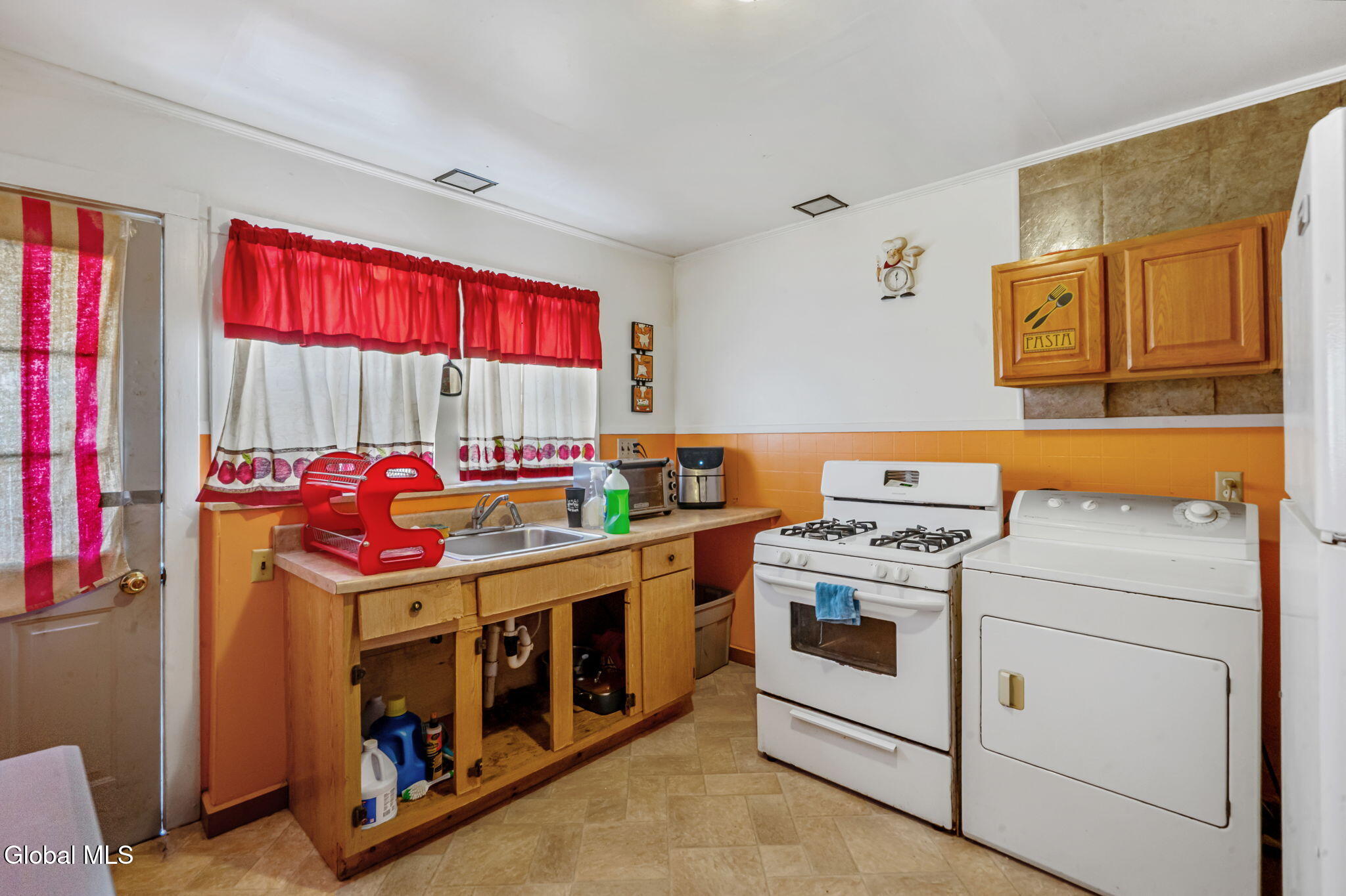64 Grove Street Cairo NY 12413