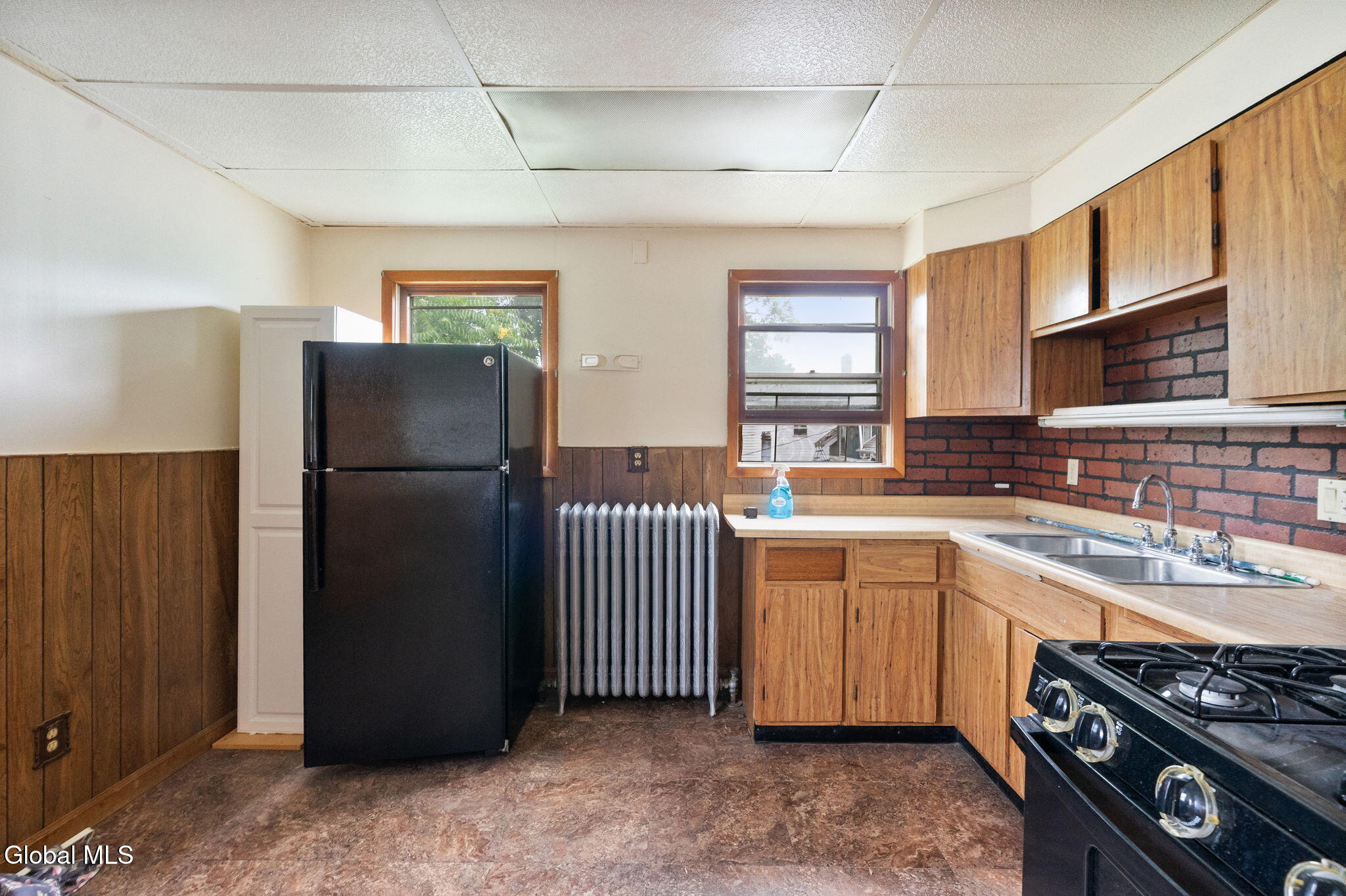 86 6th Avenue Troy NY 12180