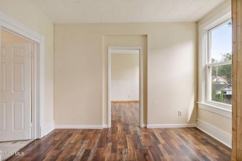 86 6th Avenue Troy NY 12180