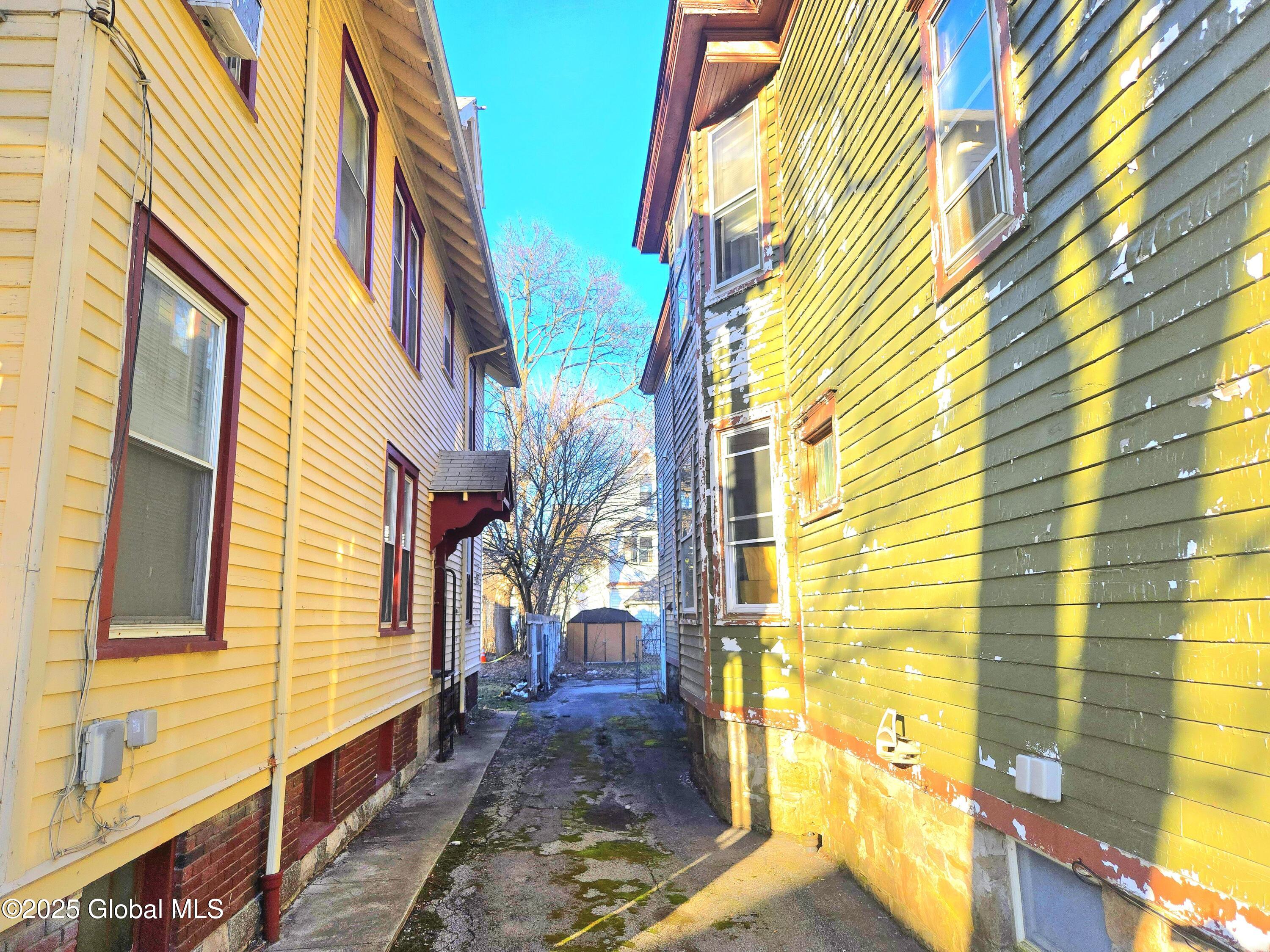 15 Kenyon Court Utica NY 13501