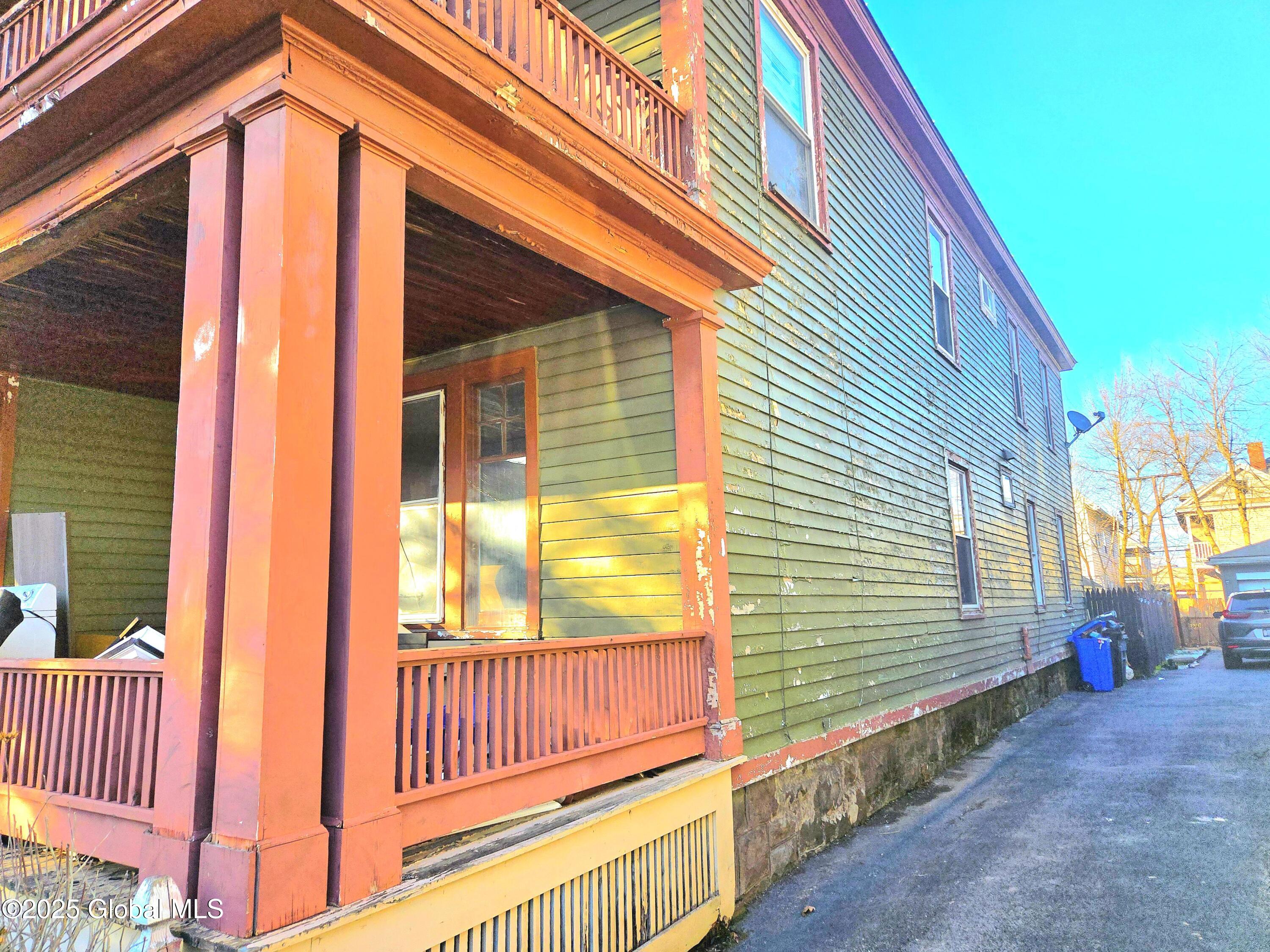 15 Kenyon Court Utica NY 13501