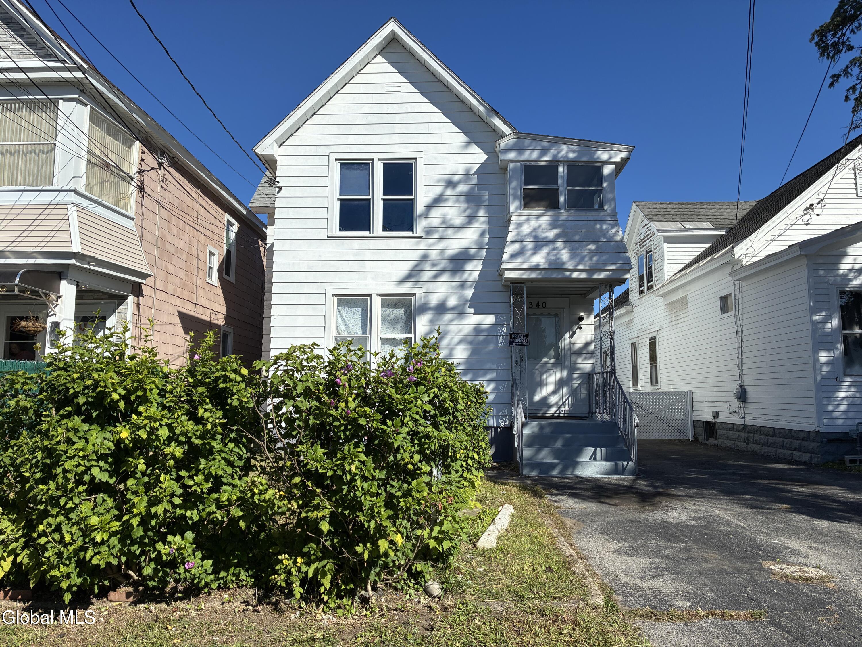 1340 4th Avenue Schenectady NY 12303