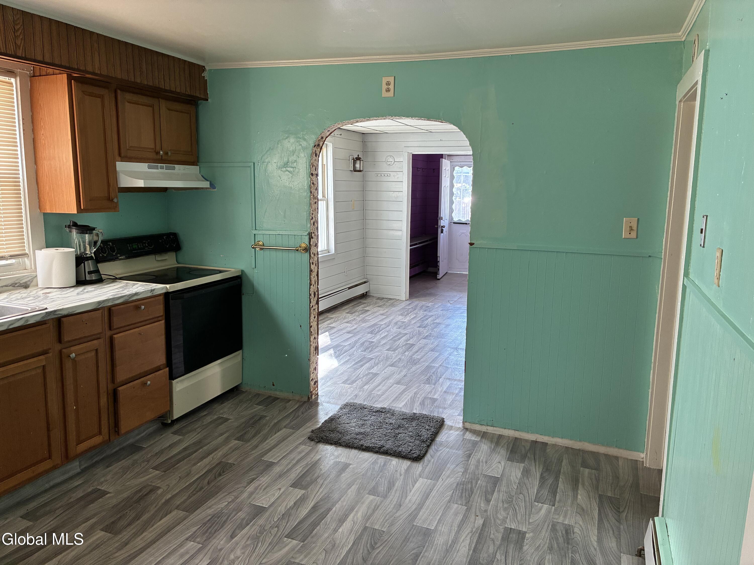 1340 4th Avenue Schenectady NY 12303