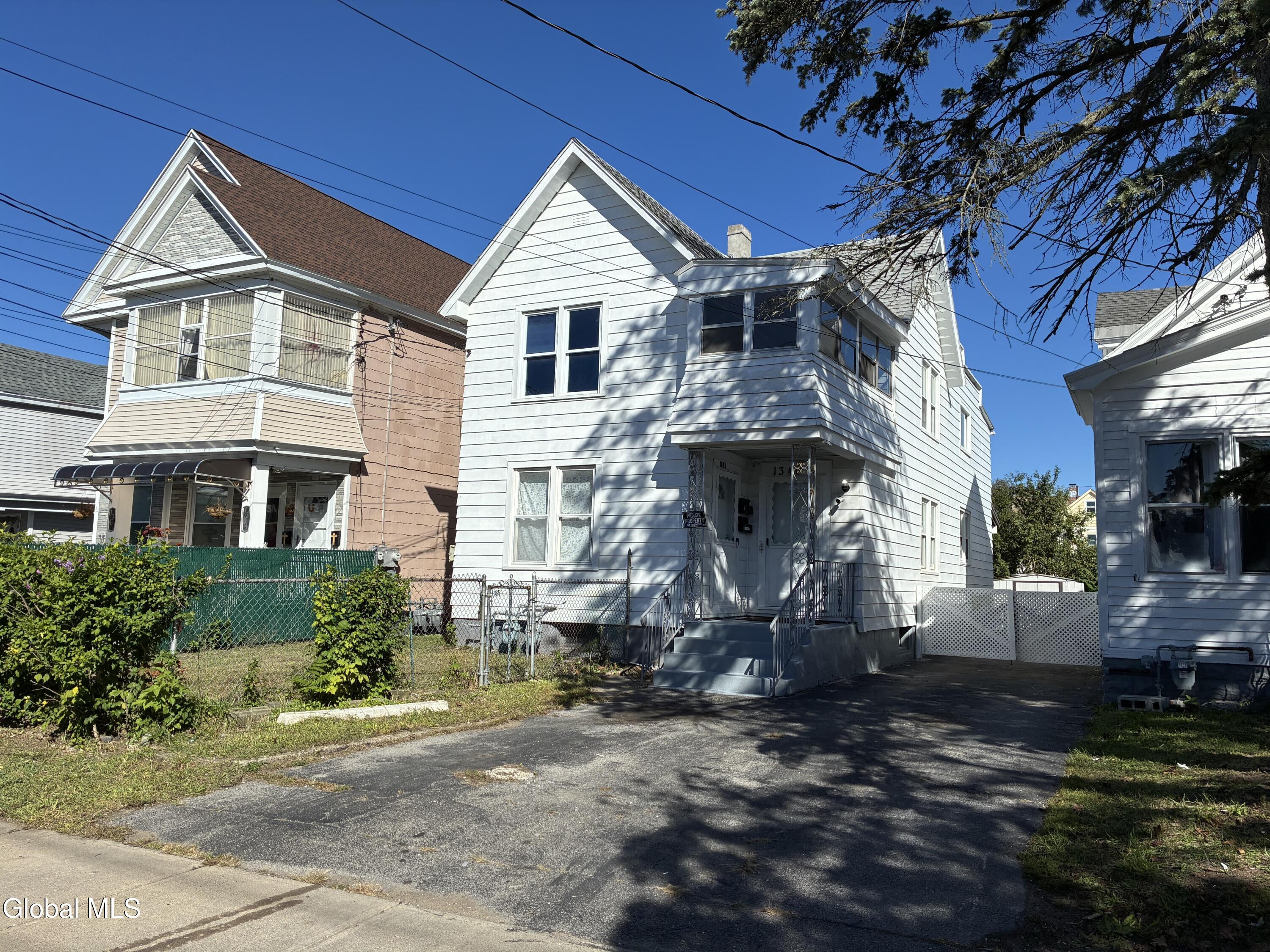 1340 4th Avenue Schenectady NY 12303