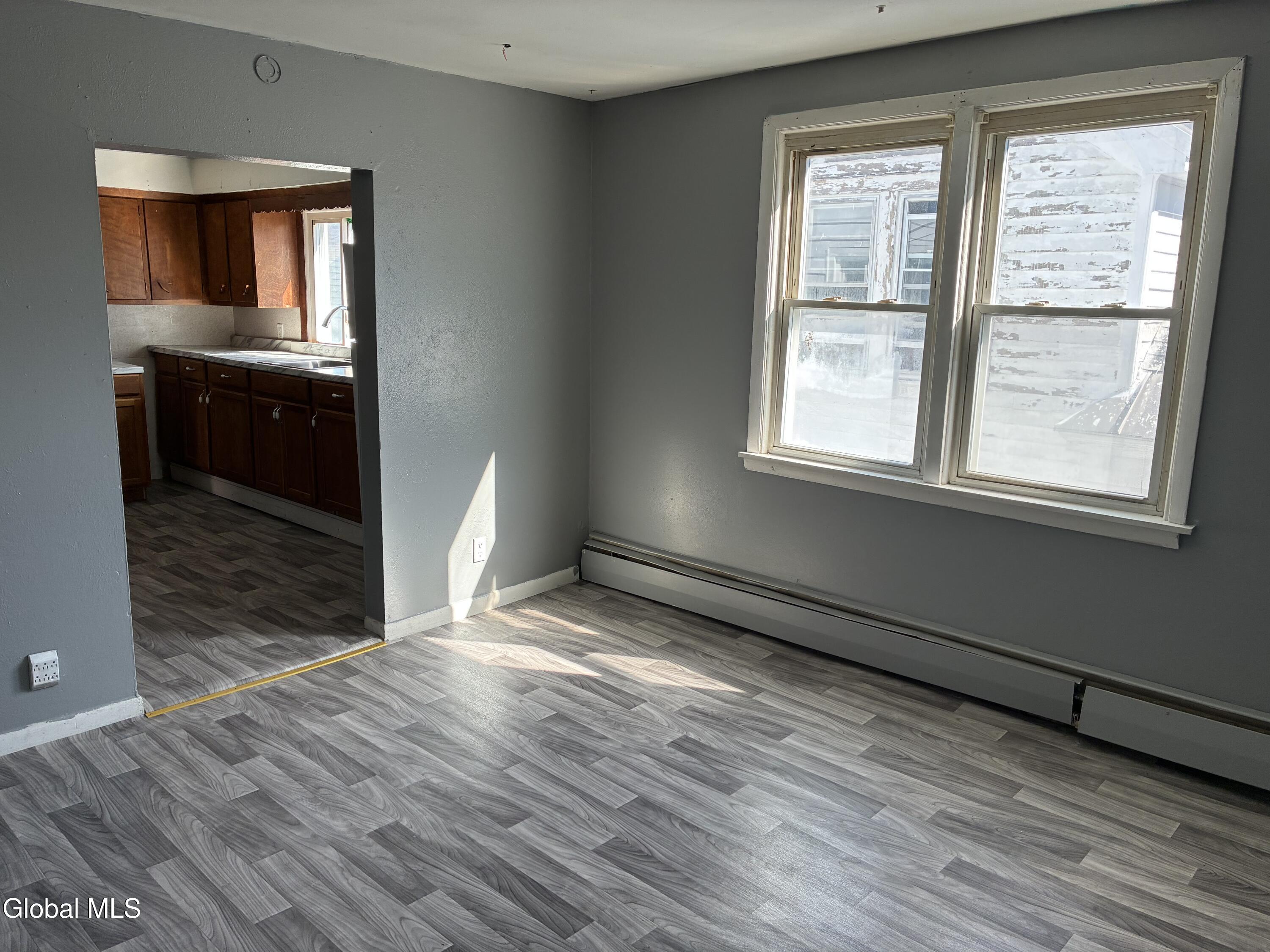 1340 4th Avenue Schenectady NY 12303