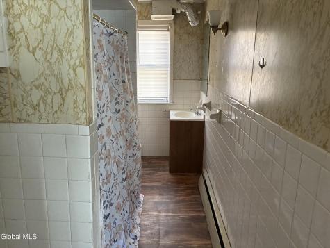 1340 4th Avenue Schenectady NY 12303