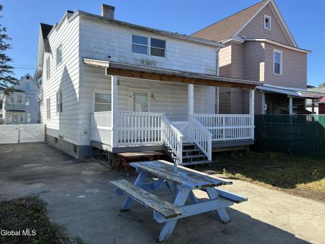 1340 4th Avenue Schenectady NY 12303
