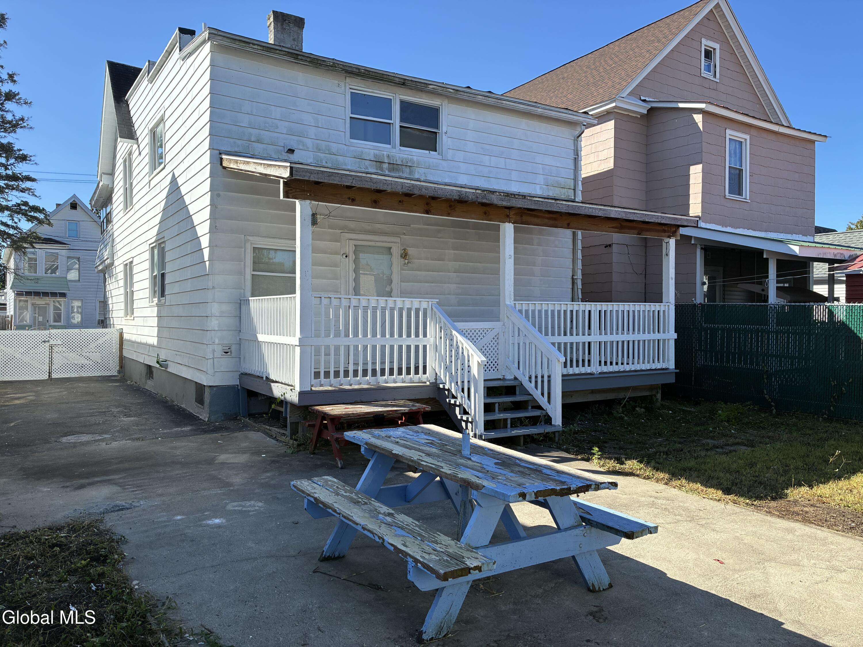 1340 4th Avenue Schenectady NY 12303