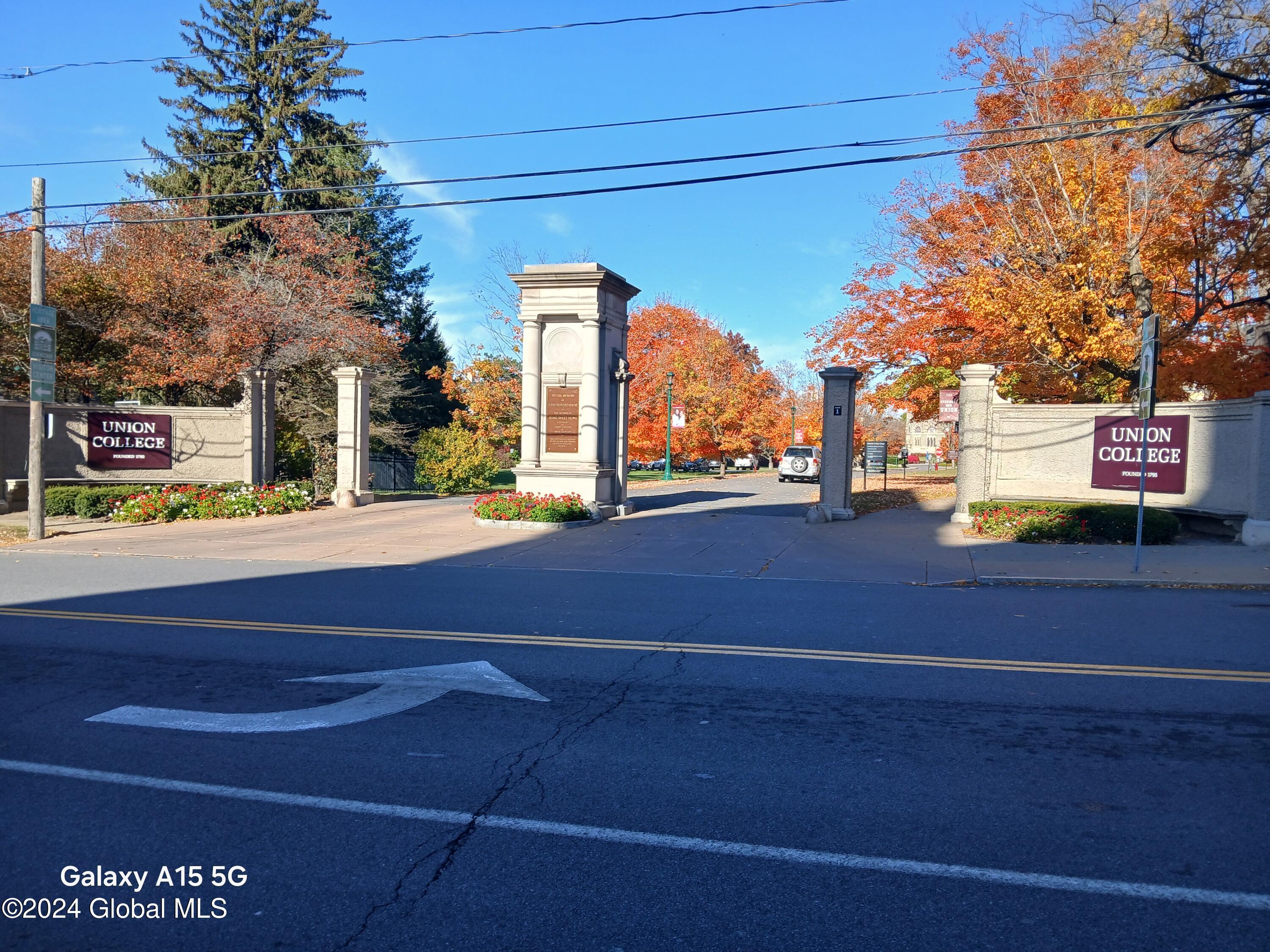 1046 Park Avenue Schenectady NY 12308