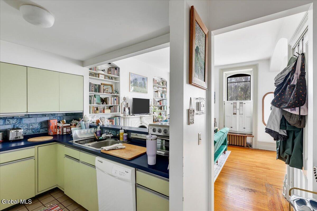 221 Lancaster Street Albany NY 12210