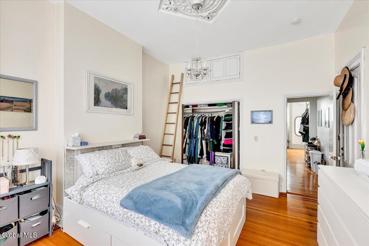 221 Lancaster Street Albany NY 12210