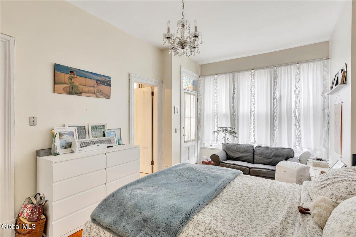 221 Lancaster Street Albany NY 12210