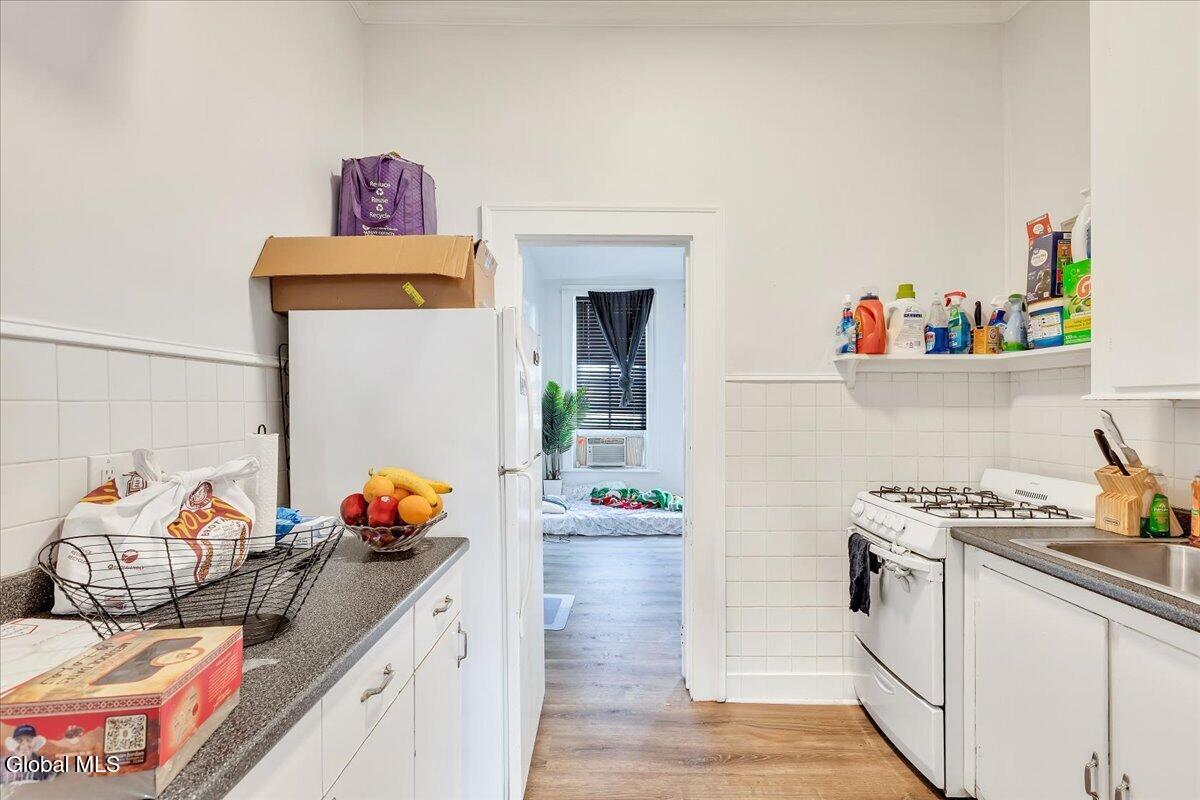 221 Lancaster Street Albany NY 12210