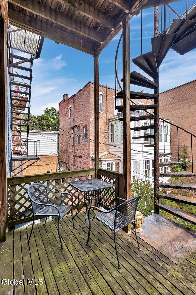221 Lancaster Street Albany NY 12210